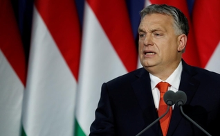 O primeiro-ministro húngaro, Viktor Orban, discursa em Budapeste, na Hungria. (Foto: Reuters/Bernadett Szabo)