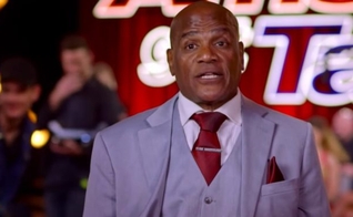 Archie Williams compartilhou sua história de superação no programa 'America's Got Talent'. (Imagem: America's Got Talent / Reprodução)