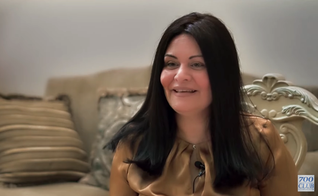 Iliana Soltani passou anos acreditando que era uma verdadeira bruxa. (Foto: The 700 Club)