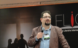 Luciano Subirá na 3ª edição da Feira Literária Internacional Cristã. (Foto: Guiame)
