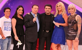 Thammy Miranda, Val Marchiori, Penélope e Lydia Sayeg entrevistaram Feliciano no quadro “Elas Querem Saber”, mediado pelo apresentador do programa.