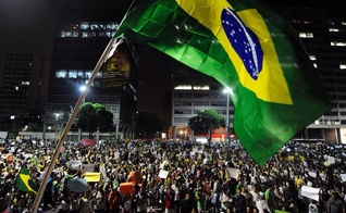 No próximo domingo (15), manifestantes sairão às ruas de todo o Brasil, em ato de protesto contra a atual situação política do país.