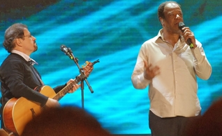 Asaph Borba e Adhemar Campos fazem parte da história da música cristã no Brasil e continuam se destacando como grandes ícones, quando se fala em louvor e adoração.