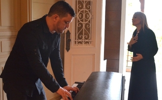 Denyse Bittencourt e Felipe Cruz gravaram o EP "Piano & Voz" na última quarta-feira (1).