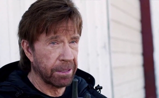 Chuck Norris é cristão e professa a fé protestante desde que se converteu ao evangelho (já adulto), durante uma das cruzadas evangelísticas de Billy Graham