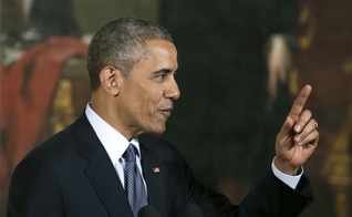 Barack Obama tem gerado polêmica ao omitir fatores relacionados à perseguição religiosa em comentários sobre ataques terroristas contra cristãos.