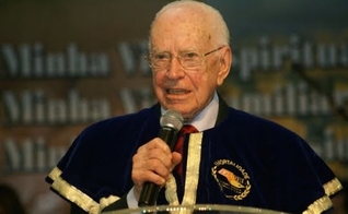 Enéas Tognini é fundador da Igreja Batista do Povo e do Seminário Teológico Batista Nacional, com mais de 48 livros publicados.