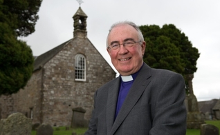 Rev. Angus Morrison foi o moderador da assembleia geral. (Rex/Shutterstock)