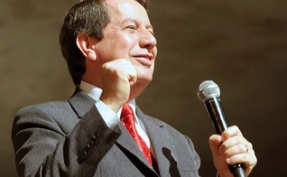 Missionário R.R. Soares, líder da Igreja Internacional da Graça de Deus.