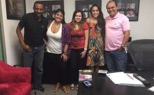 Mariana Ava esteve em reunião com a equipe da Sony Music, para traçar estratégias de divulgação do novo CD.