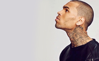 Chris Brown é rapper nos Estados Unidos e se envolveu em diversas polêmicas ao longo de sua carreira