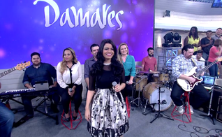 Damares é atualmente um dos maiores nomes da música gospel nacional, com mais de 8 milhões de seguidores nas mídias sociais.