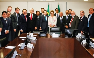 Dilma se reuniu com alguns pastores e outros representantes da bancada evangélica. (Foto: Roberto Stuckert Filho/PR)