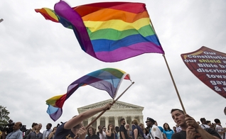Manifestação a favor da oficialização do casamento gay nos Estados Unidos. (Foto: Reuters)
