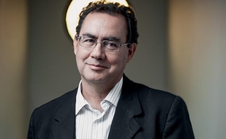 O médico, psiquiatra e escritor Augusto Cury deixou de ser ateu ao estudar sobre as características de Cristo. (Foto: Patrícia Zaidan)