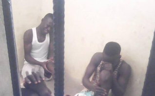 Os ladrões foram detidos pela polícia de Jalingo, capital do estado de Taraba, na Nigéria. (Foto: Reprodução/Facebook)