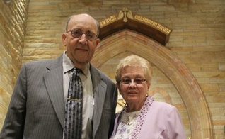 Janith Goedde, 80 anos e seu marido Joe, 84, comemoraram 60 anos de casados. (Foto: Alison Goedde)