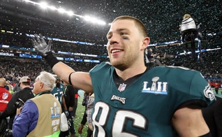 Zach Ertz atua como tight end no time campeão do Super Bowl, Philadelphia Eagles. (Foto: Matthew Emmons/USA Today Sports)
