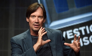 Kevin Sorbo em discurso no Painel da Discovery Communications em Beverly Hills, na California. (Foto: Amanda Edwards/Getty Images)