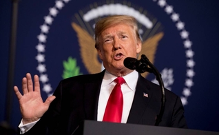 O presidente dos EUA, Donald Trump, anunciou a retirada total das tropas na Síria. (Foto: Andrew Harnik/AP)