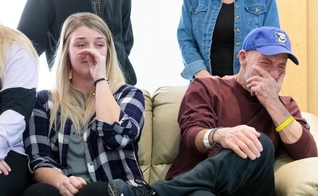 Scott Marr testemunha de que a fé o tirou da morte cerebral. (Foto: Kent Sievers/The World Herald)