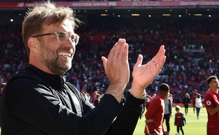 Jürgen Klopp, técnico do Liverpool, durante atuação no time da Primeira Liga inglesa. (Foto: Reprodução/Liverpool)
