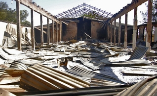 Igreja cristã destruída pelo Boko Haram, grupo extremista islâmico mais temido da Nigéria. (Foto: Divulgação/Christian Post)