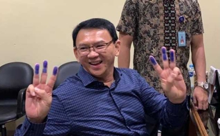 Ex-governador cristão Basuki Tjahaya Purnama sai da prisão na Indonésia. (Foto: Reprodução/Twitter)