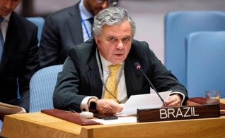 O embaixador brasileiro na ONU, Frederico Meyer, em discurso no Conselho de Segurança. (Foto: Reprodução/Twitter)