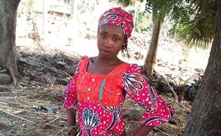 Leah Sharibu antes de ter sido sequestrada pelo grupo jihadista Boko Haram na Nigéria. (Foto: Reprodução/Premier)