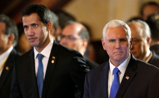 O presidente interino da Venezuela, Juan Guaidó, e o vice-presidente dos EUA, Mike Pence, participam da reunião do Grupo de Lima, em Bogotá. (Foto: Luisa Gonzalez/Reuters)