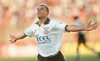 Donizete Pantera defendeu o Corinthians em 1997 e foi campeão paulista. (Foto: Eduardo Knapp/Folha Imagem)
