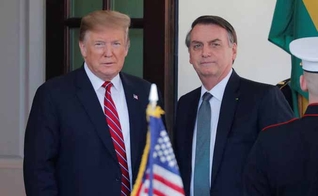 Presidente do Brasil, Jair Bolsonaro, e presidente dos EUA, Donald Trump, na Casa Branca. (Foto: Brendan Smialowski/AFP)