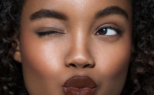 O formato natural define melhor a harmonização da face. (Foto: Reprodução/Pinterest)