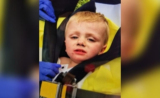 Kenneth Howard, de 1 ano, foi encontrado em perfeito estado após três dias desaparecido. (Foto: Reprodução/WYMT)