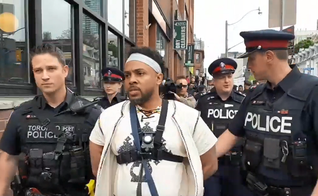 O pastor David Lynn foi preso após pregação na Gay Village, em Toronto. (Foto: Reprodução/Global News)