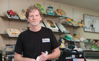 Jack Phillips, dono da confeitaria Masterpiece, está em sua terceira batalha judicial por causa de seus motivos religiosos. (Foto: Matthew Staver/USA Today)