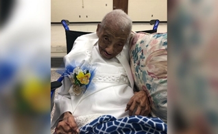 Ruth Hilliard acredita que sua longevidade está relacionada à sua fé em Deus. (Foto: Reprodução/WTVD)