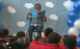 Jordan Ford escreveu um livro na esperança de inspirar os outros a enfrentar desafios da vida. (Foto: Reprodução/WISN)
