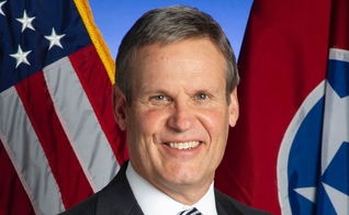 Governador Bill Lee declara Dia de Oração no estado do Tennessee. (Foto: Reprodução/Christian Headlines)