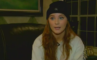 Katie Qualls, de 17 anos, durante entrevista à WLBT. (Foto: Reprodução/ WLBT)