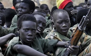 Meninos são sequestrados e treinados para se tornarem “crianças-soldado” do Boko Haram. (Foto: Reprodução/Barnabas Fund)