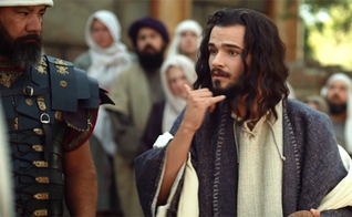 Cena piloto do filme sobre Jesus em língua de sinais. (Foto: Reprodução/Deaf Missions/MNN)