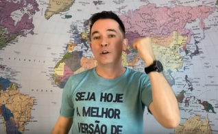 Lucinho Barreto em ministração. (Foto: Reprodução/YouTube)