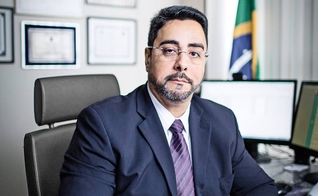 O juiz federal Marcelo Bretas atua nos processos da Lava Jato no Rio de Janeiro. (Foto: Leo Martins/Agência O Globo)