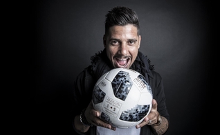 Cicinho superou problemas com alcoolismo ao se aproximar de Deus. (Foto: Lucas Lima/UOL)