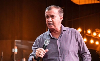 Luiz Hermínio fala sobre os enganos da teologia da hipergraça. (Foto: MEVAM)