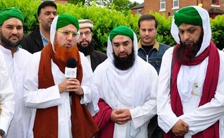 Clérigos muçulmanos da Dawat-e-Islami. (Foto: Reprodução/Jihadwatch)