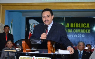 Pastor Neto Nunes faleceu devido ao novo coronavírus. (Foto: Reprodução/Facebook)
