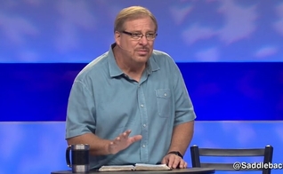 Rick Warren, fundador e ex-pastor sênior da Saddleback Church.  (Foto: Reprodução/ Saddleback Church)